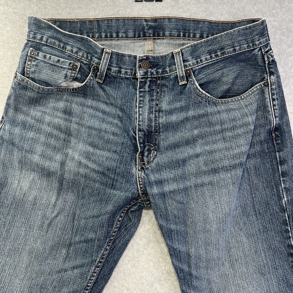 Levi's 559 Jeans Mens 33 Blue Straight Relaxed Fit Distressed Measures 33x31 - Picture 2 of 14